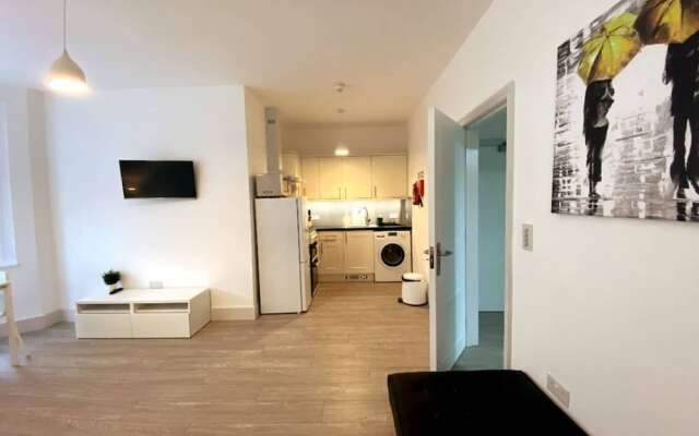 Cosy Sea Front Apartment Sleeps 6