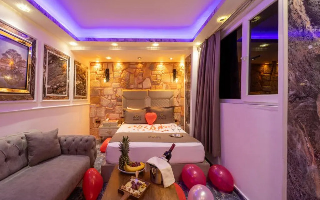 Ren Plus Suit Bakirköy