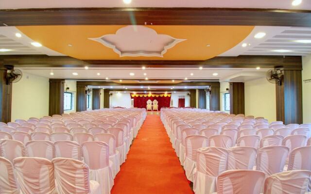 Capital O 13489 Garuda Comforts