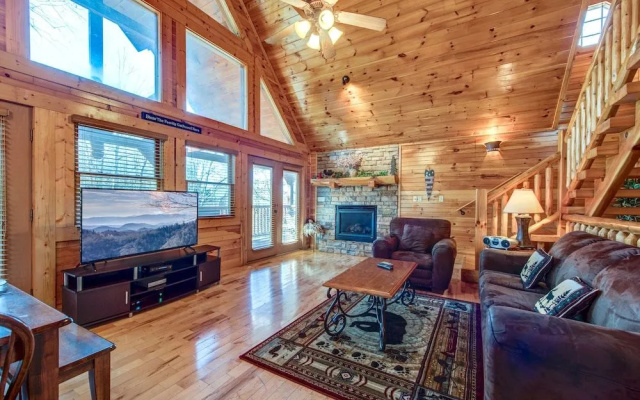 Hemlock Manor by Jackson Mountain Rentals