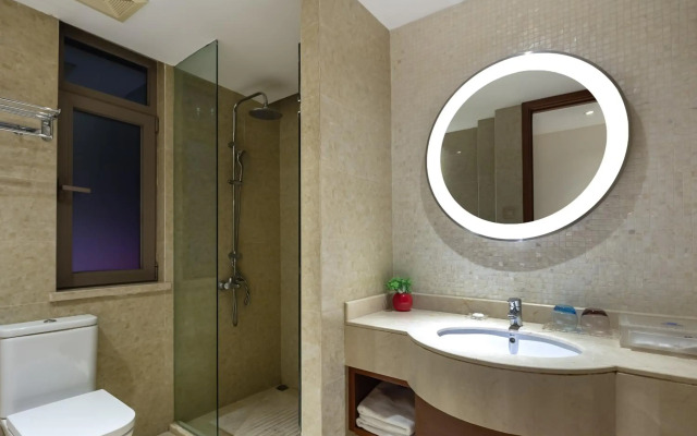 Sanya Seacube Holiday Hotel