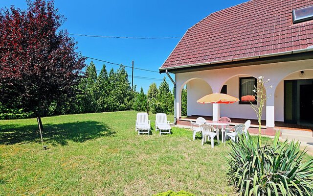 Balaton H2074