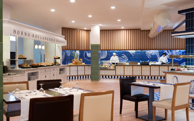 Отель H10 Las Palmeras