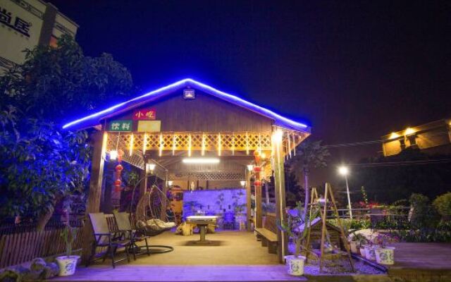 Towo Topping Hotel