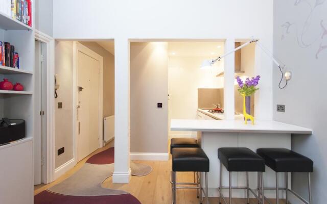 ItalianFlat - Chelsea