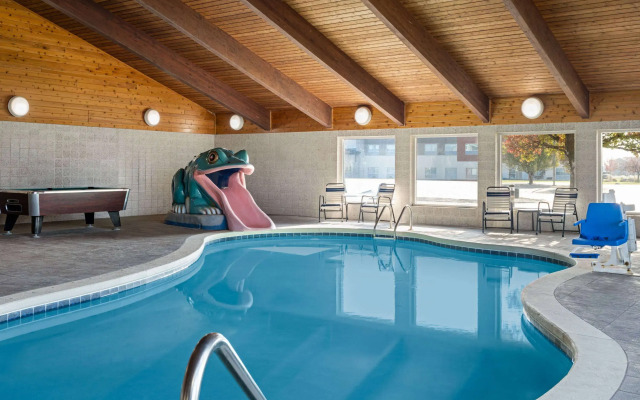 AmericInn by Wyndham Beaver Dam