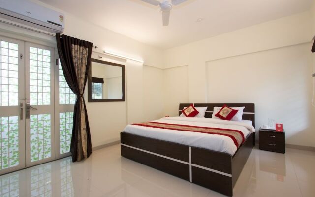 OYO 9052 Leisurely Abode