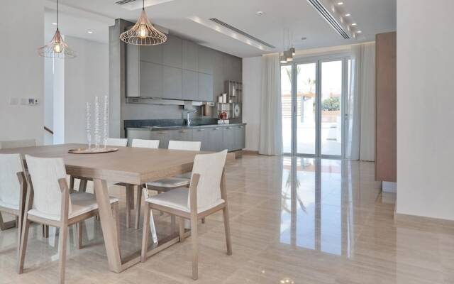 Vivo Mare Elite Luxury Home 5 Bedrooms