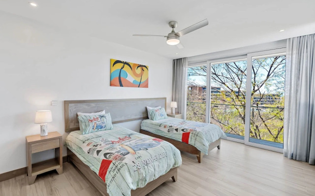Luxury Villa: Hot Tub: Ocean Views: Fully Staffed