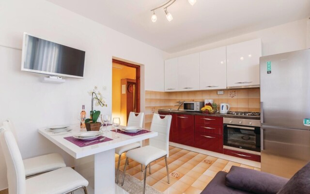 Beautiful Home in Pula With Wifi and 2 Bedrooms