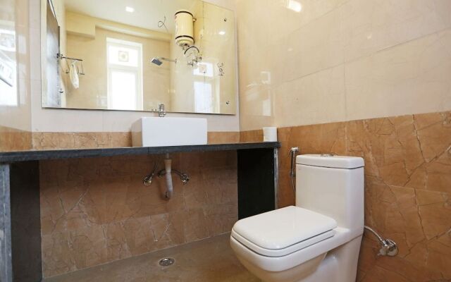 OYO 8526 SD Royal Inn