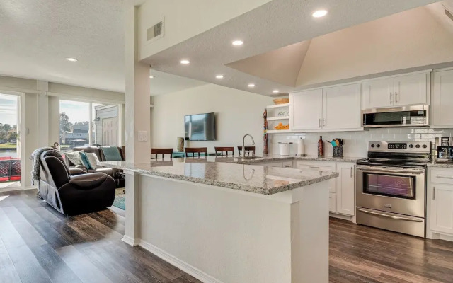 Fish & Boat on Lake Conroe: Waterfront Retreat!