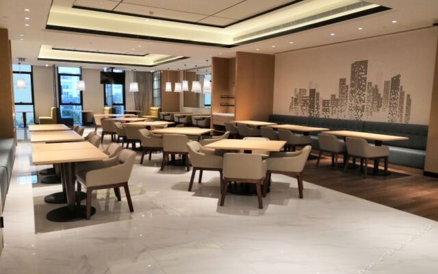 The Hotel V - Shanghai Hongqiao Hub