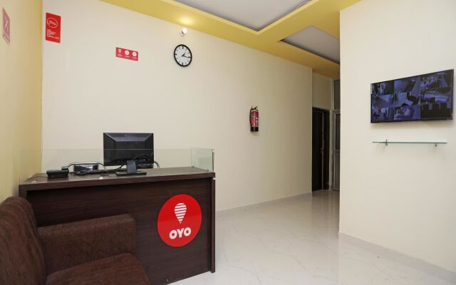 OYO 12758 Hotel Greenview Inn
