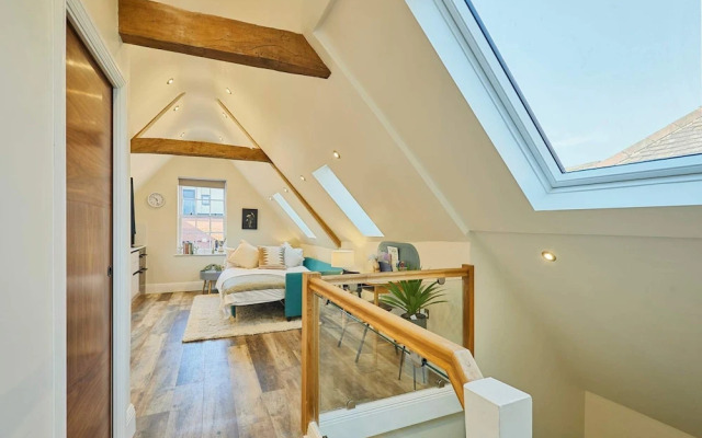 Host Stay Vinegar Loft