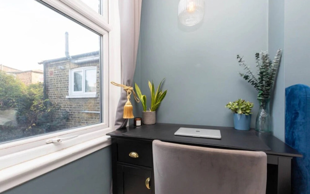 Beautiful, Light and Spacious 2 Bedroom Flat in Clapham