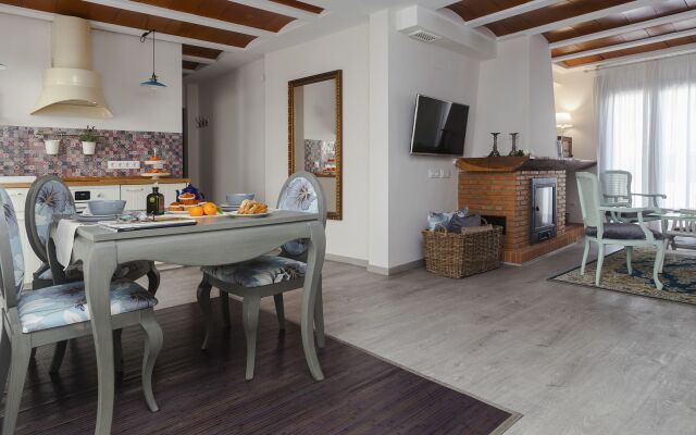 Total Marbella Suites - Adults Only