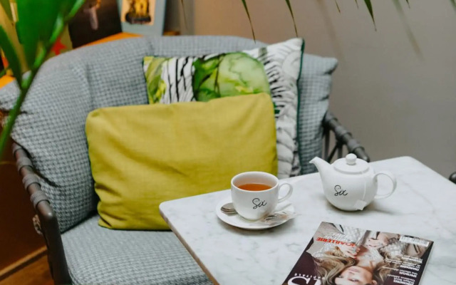 Hotel Le Six