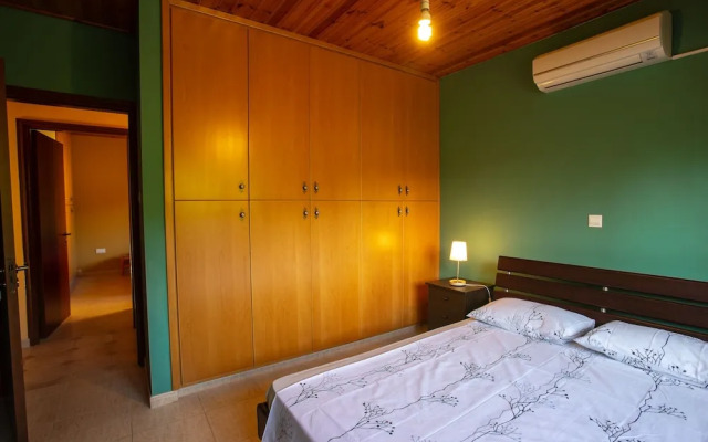 Satori Hut - Hostel