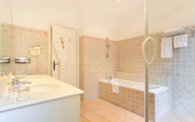 Hôtel Le Grimaldi by Happyculture