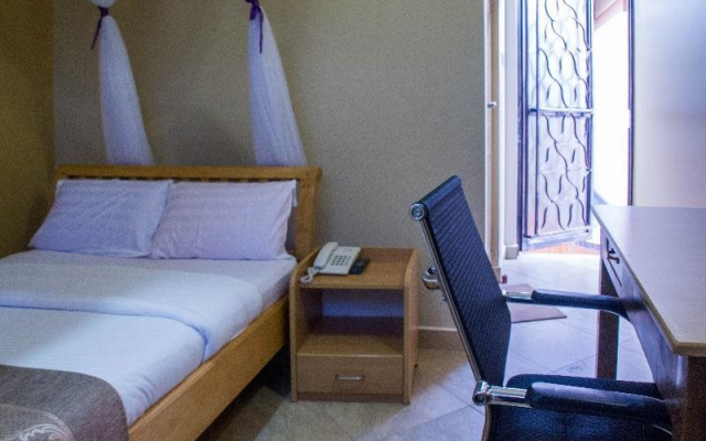 Timisha Hotel