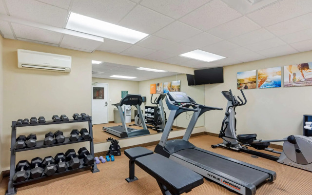 Comfort Inn & Suites