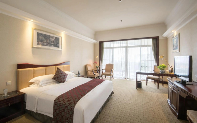 Guangzhou Phoenix City Hotel