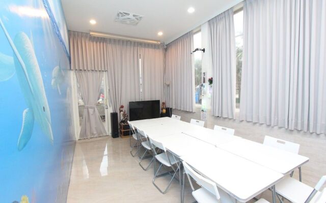 HF Keelung