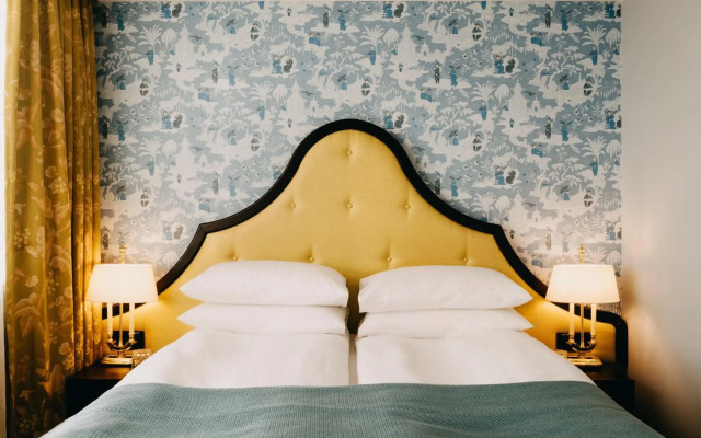 Hotel Bristol