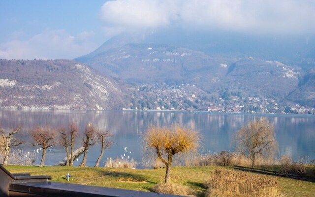 Les Jardins du Lac Private Duplex