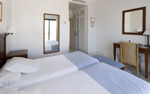 Playa De La Luz Hotel