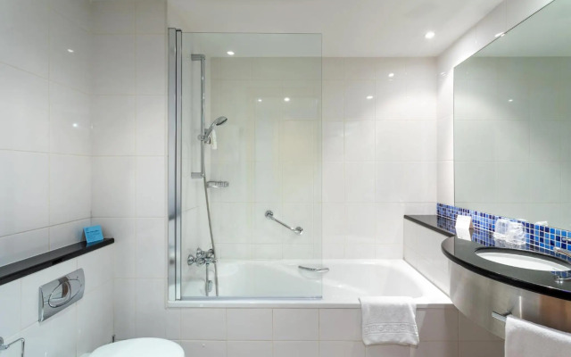 Holiday Inn Express Lisbon - Oeiras by IHG