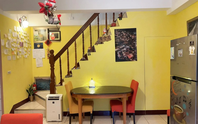 Jiufen Golden House