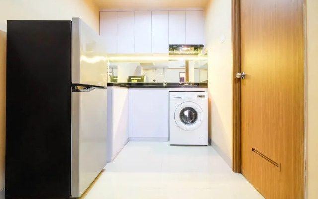 Bright and Stylish 1BR The Oasis Apartment Cikarang