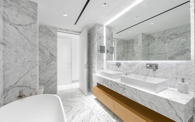 Luxe Dubai Marina 3Flr 4BR w Pool Sauna