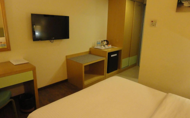 The Pavilion Hotel – Guest Rooms – Sandakan