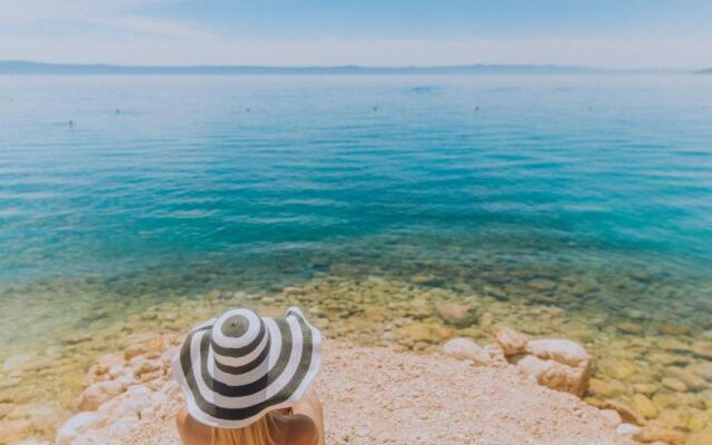 Romana Beach Apartments
