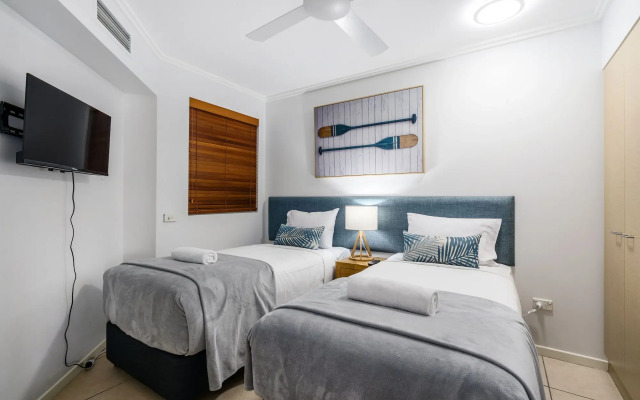 Rolling Surf Resort