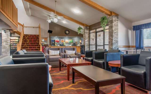 Quality Inn & Suites New Prague