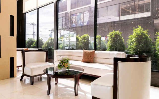 Grand Ratchapruek Hotel