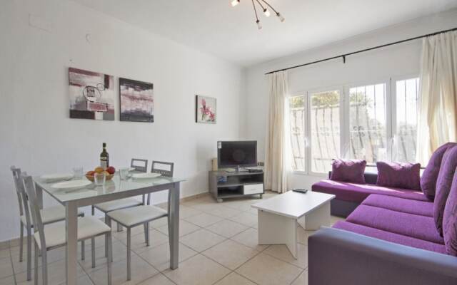 Villa - 5 Bedrooms with Pool and WiFi - 105012