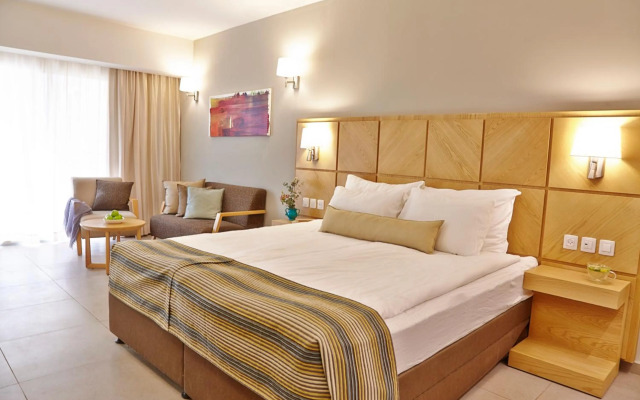 Ein Gedi Kibbutz Hotel