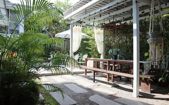 Paradise 6 Bedroom Pool Villa