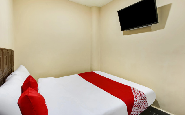 OYO 43927 Sassana Hotel (Sanitized Stay)