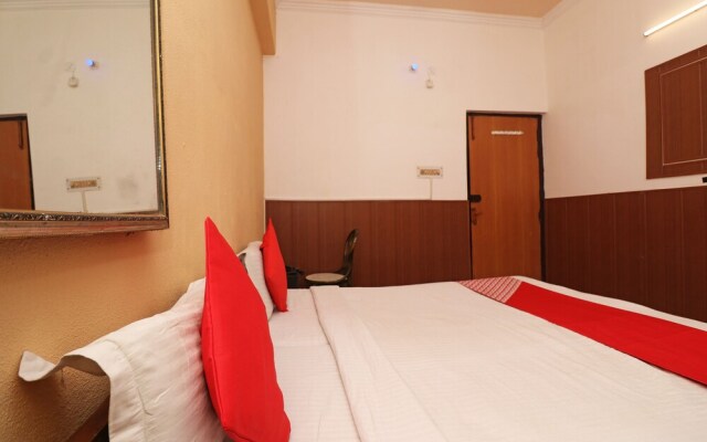 Hotel Parbati International