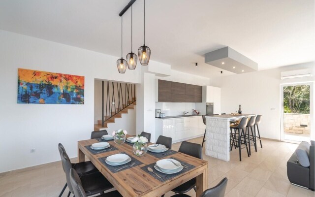 Awesome Home in Prigradica With Sauna, Wifi and 3 Bedrooms