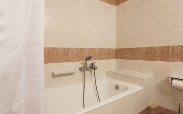 Top-Class 2BR Apartment in Marousi