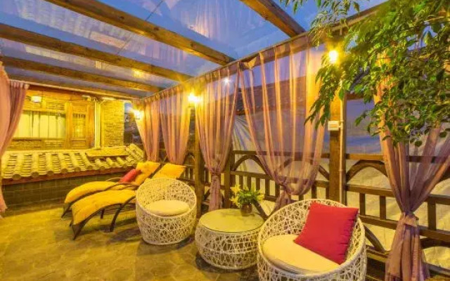 Lijiang Lanting Resort Inn (Shuhe Ancient Town Square Street)