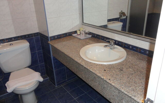 Iris House Hotel