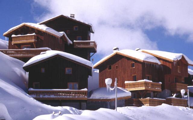 Superb Chalets and Lodges Situated at 2000 m